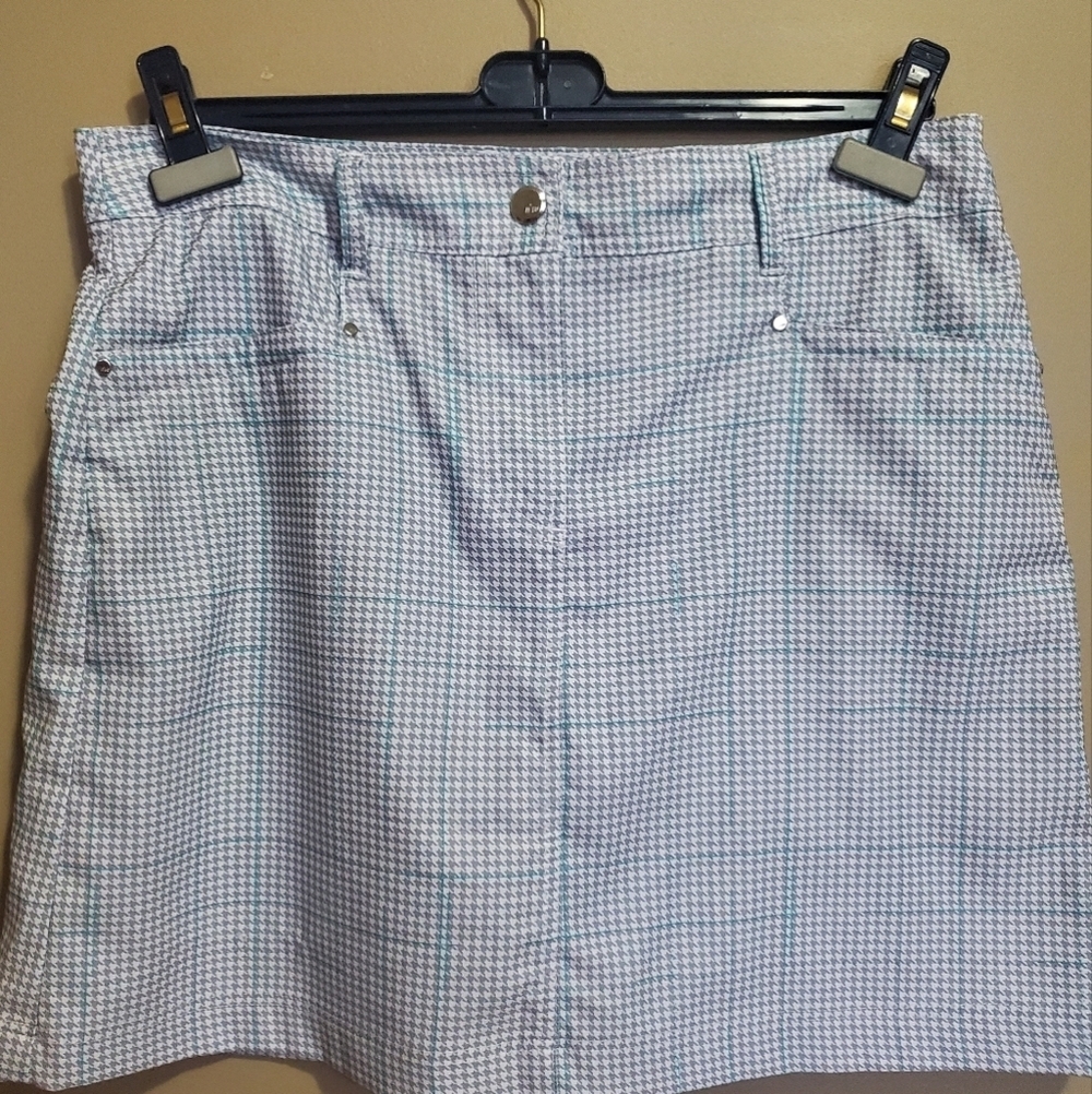 Nivo golf skort size 8